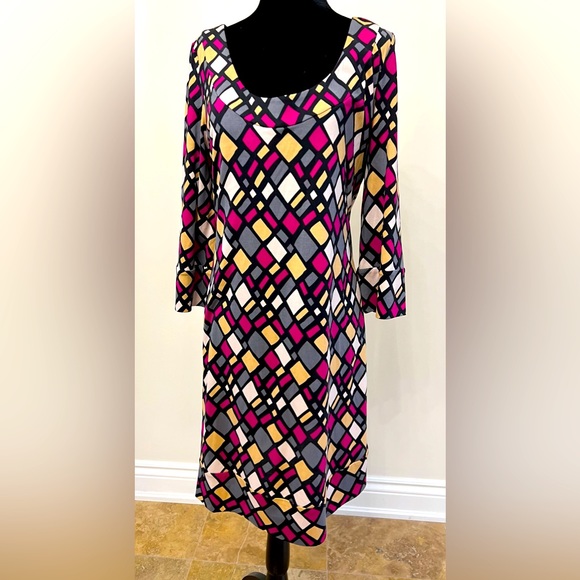 Silk Diane von Furstenberg dress - Picture 1 of 4